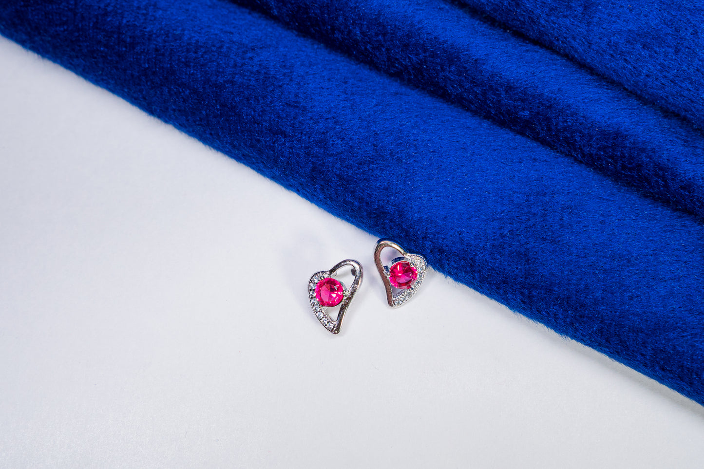 Silver Earrings Heart Shaped Light Red Stone