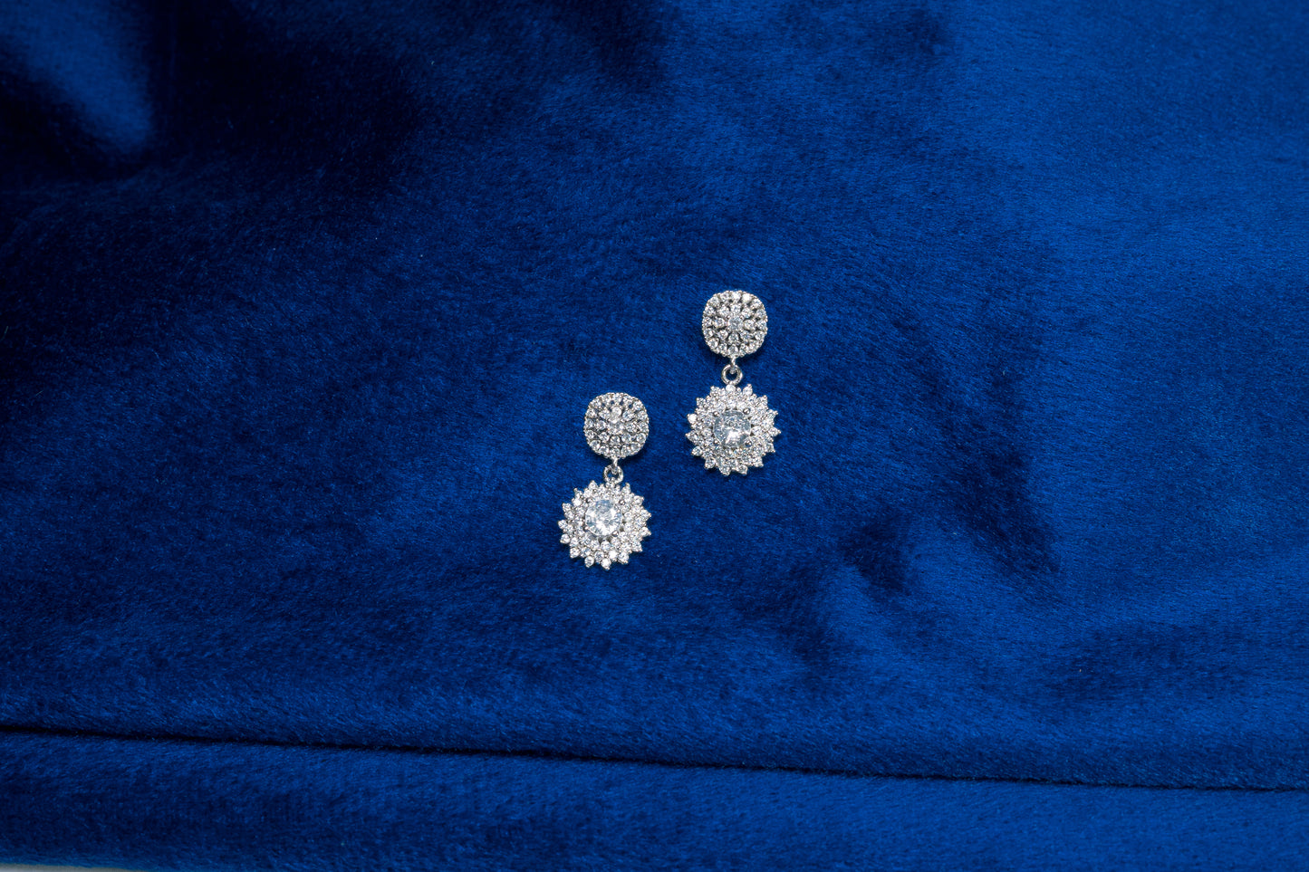 Silver Drop Earrings Flower Shaped 925