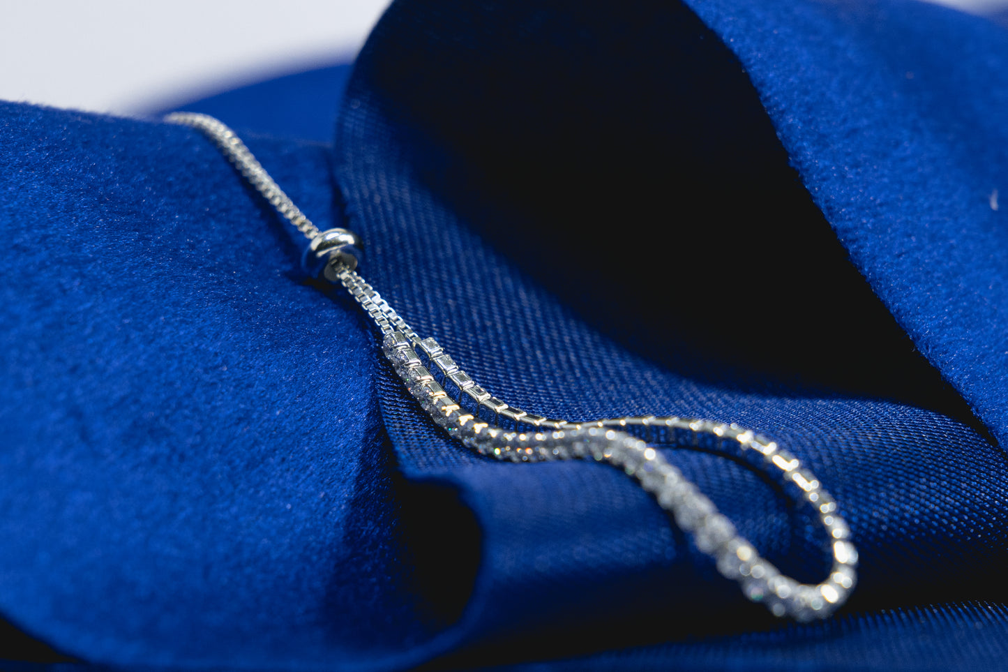 Tennis Bracelet Single-Lined