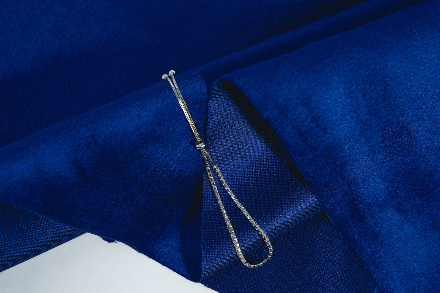 Tennis Bracelet Single-Lined