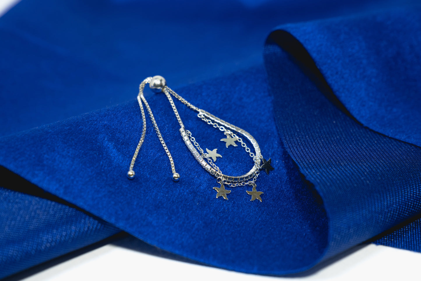 Tennis Bracelet Single-Lined with Stars Attached