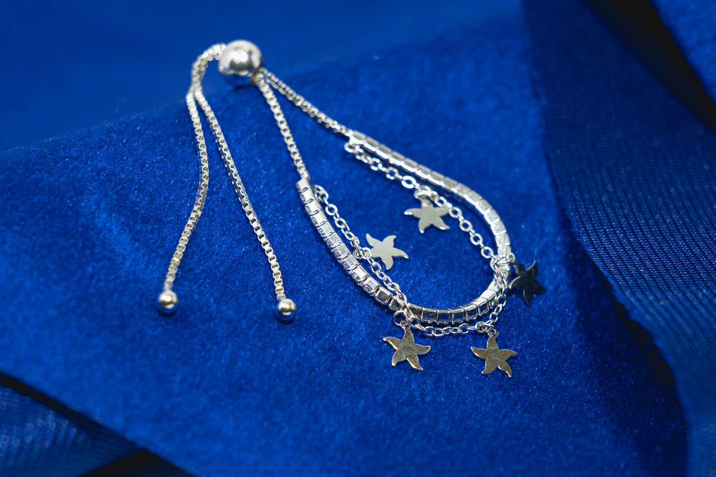 Tennis Bracelet Single-Lined with Stars Attached