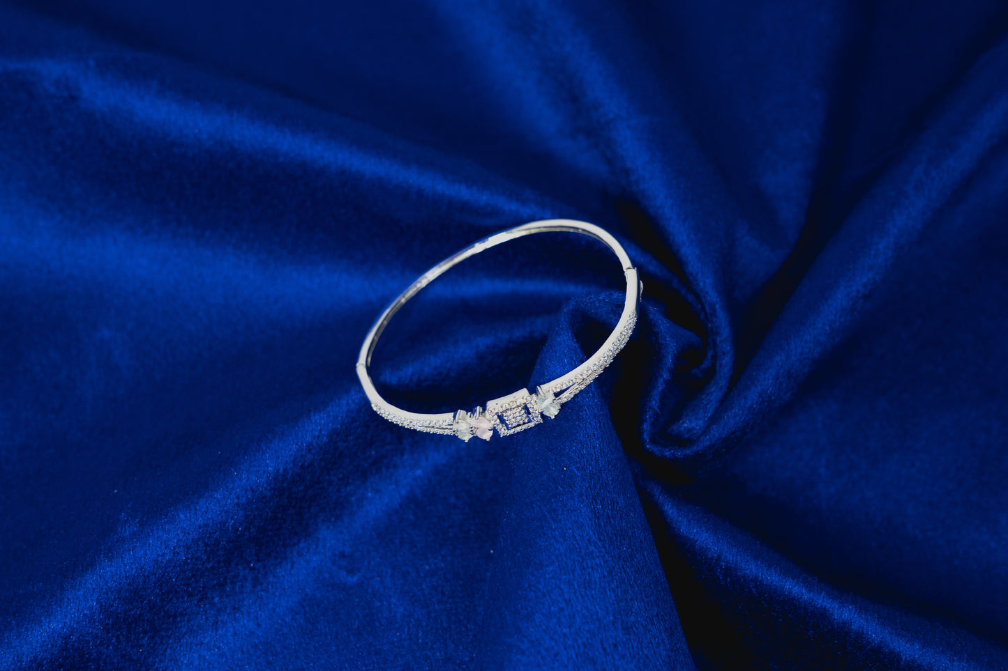 Silver Fancy Bangle Stoned  925