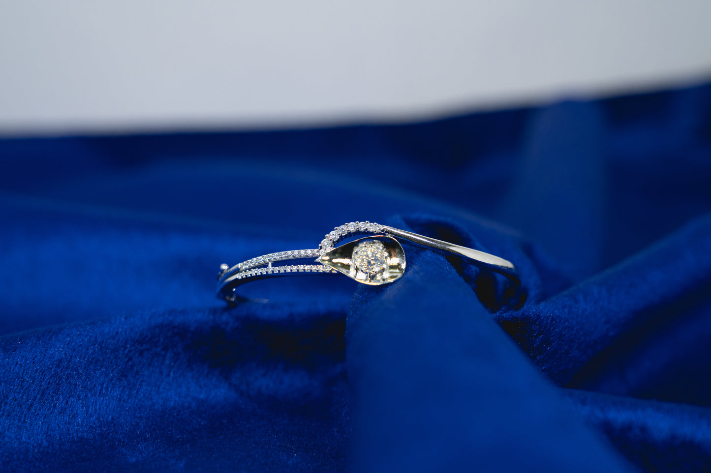 Silver Fancy Bangle 925