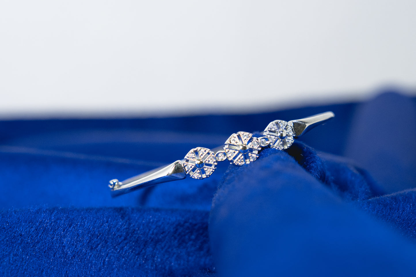 Silver Fancy Bangle 925