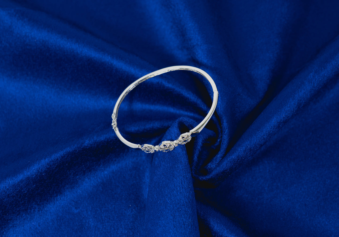 Silver Fancy Bangle 925