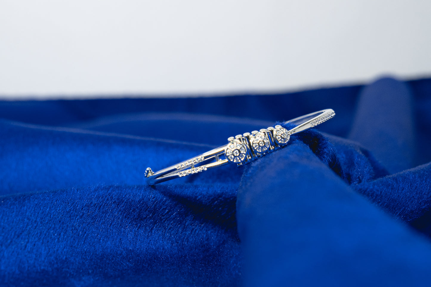 Silver Fancy Bangle 925