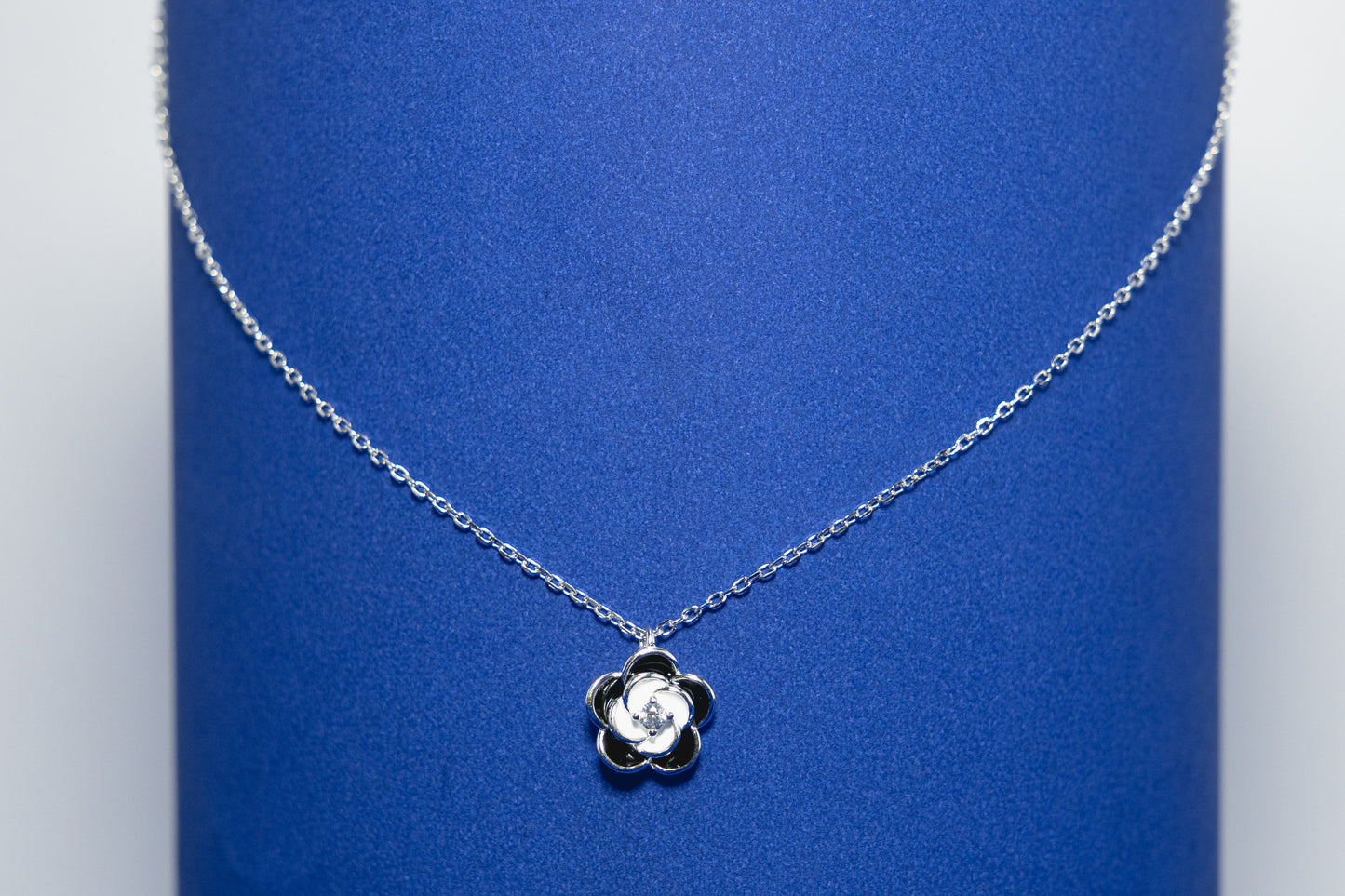 Silver Necklace 925 Flower Shaped Pendant