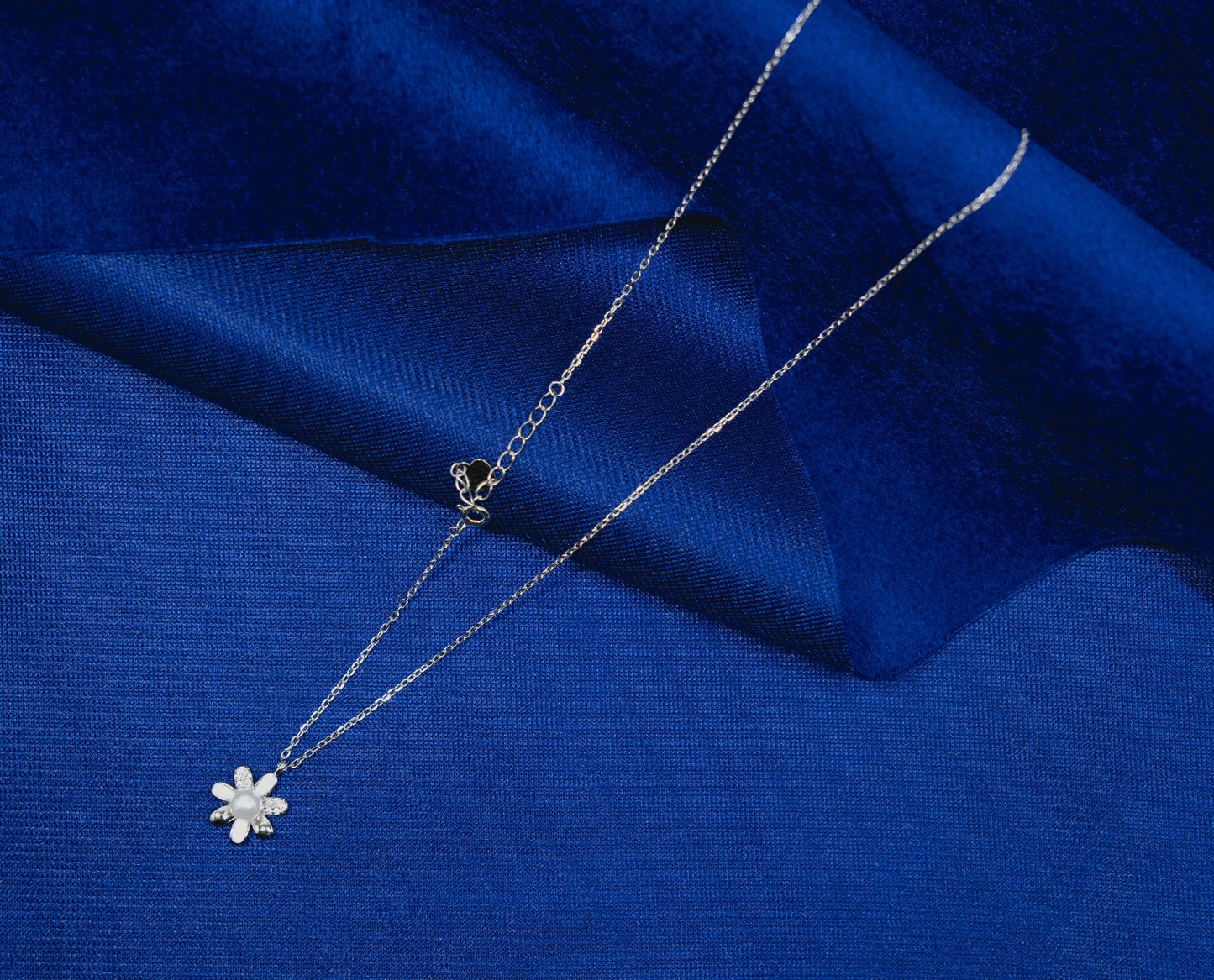 Silver Necklace 925 Flower Attached