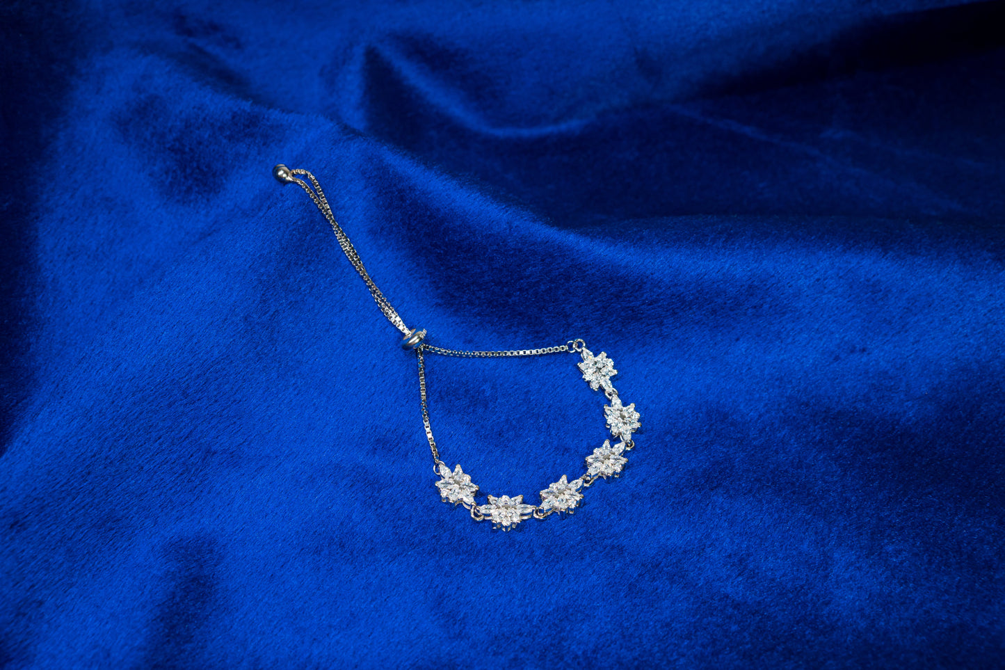 Silver Bracelet Flower Shaped 925