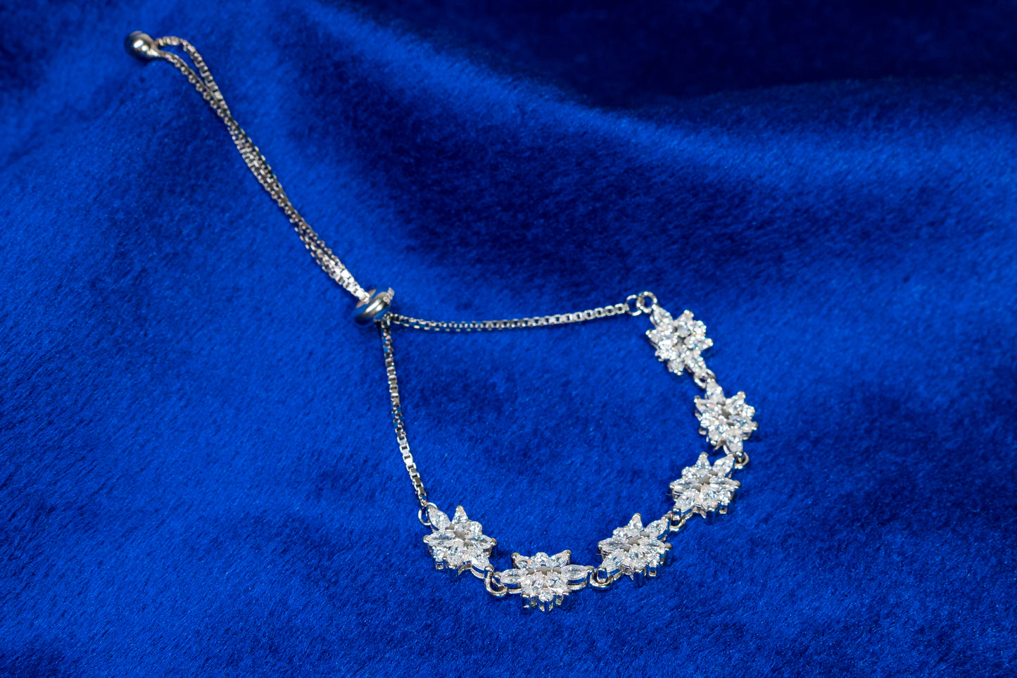 Silver Bracelet Flower Shaped 925