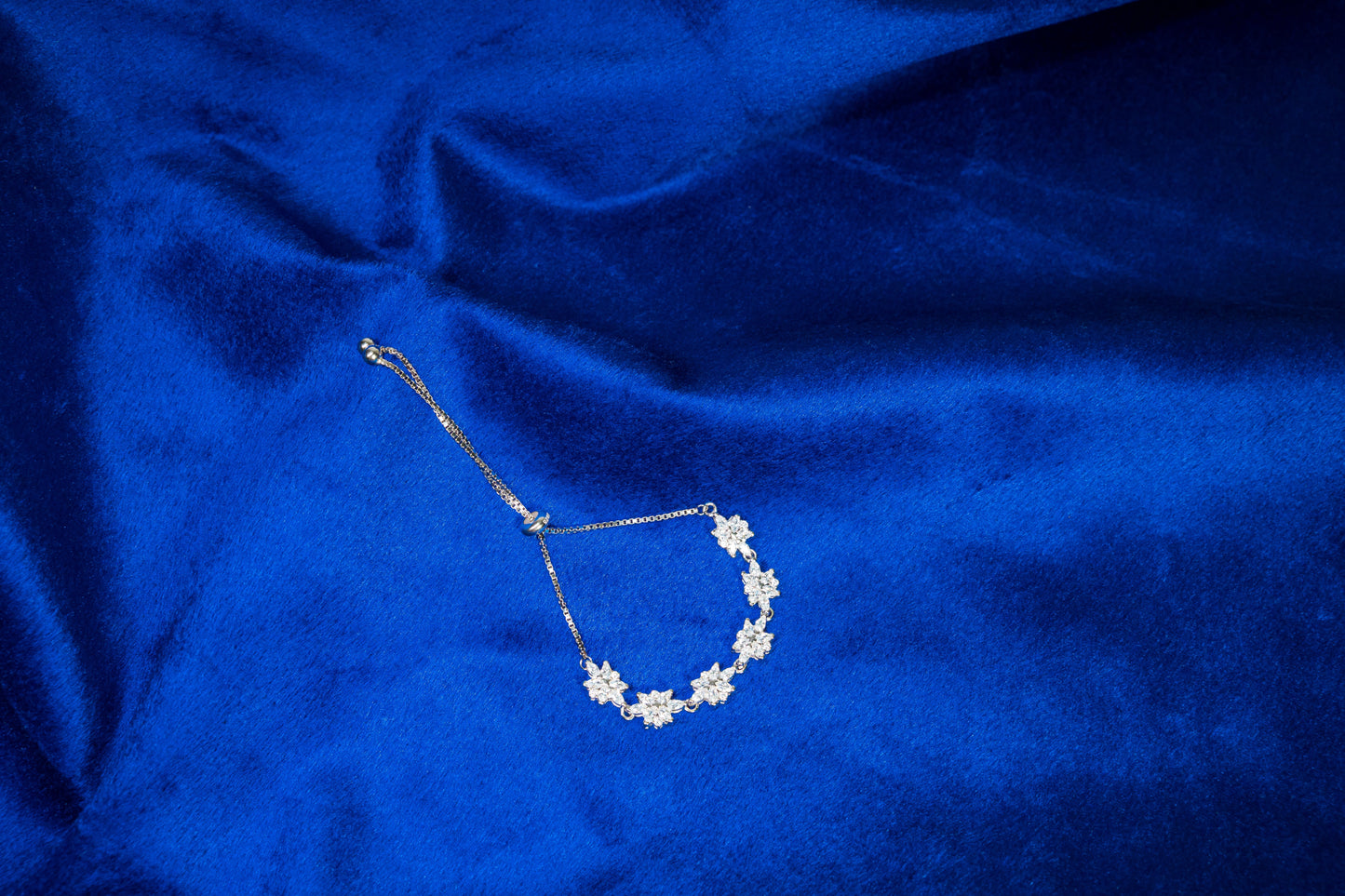 Silver Bracelet Flower Shaped 925