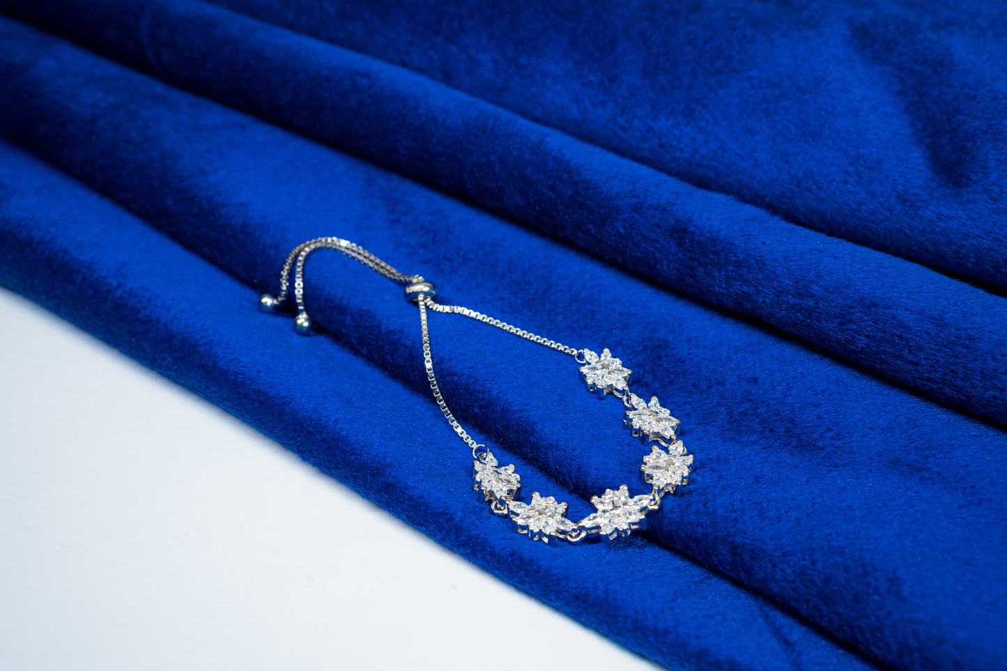 Silver Bracelet Flower Shaped 925