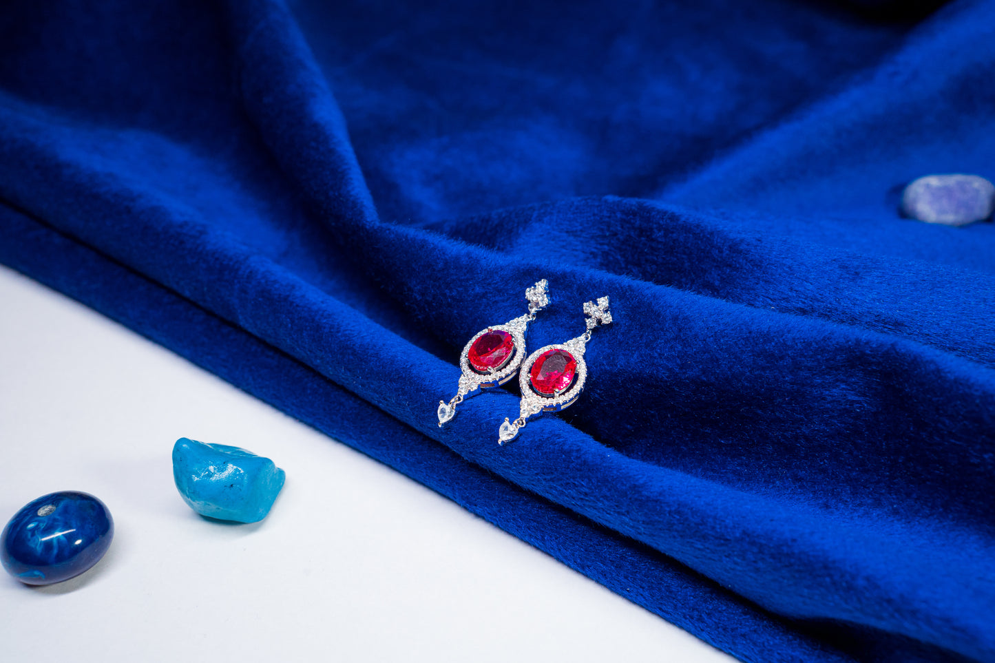 Silver Mini Drop Earrings Shinning Red Stone 925