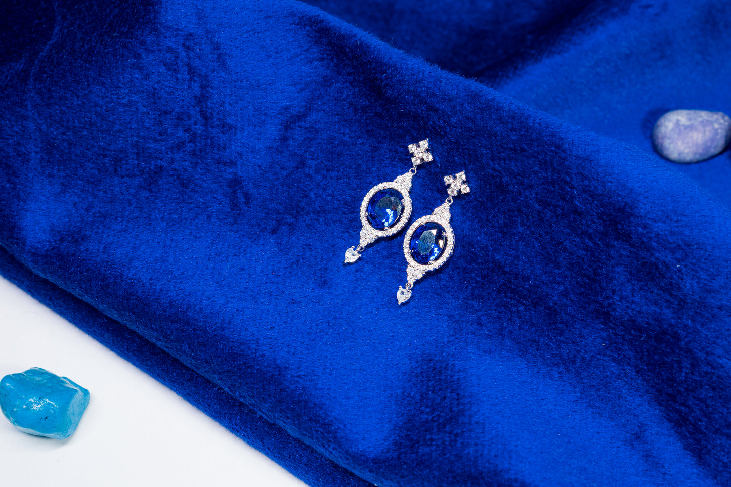 Silver Mini Drop Earrings Shinning Blue Stone