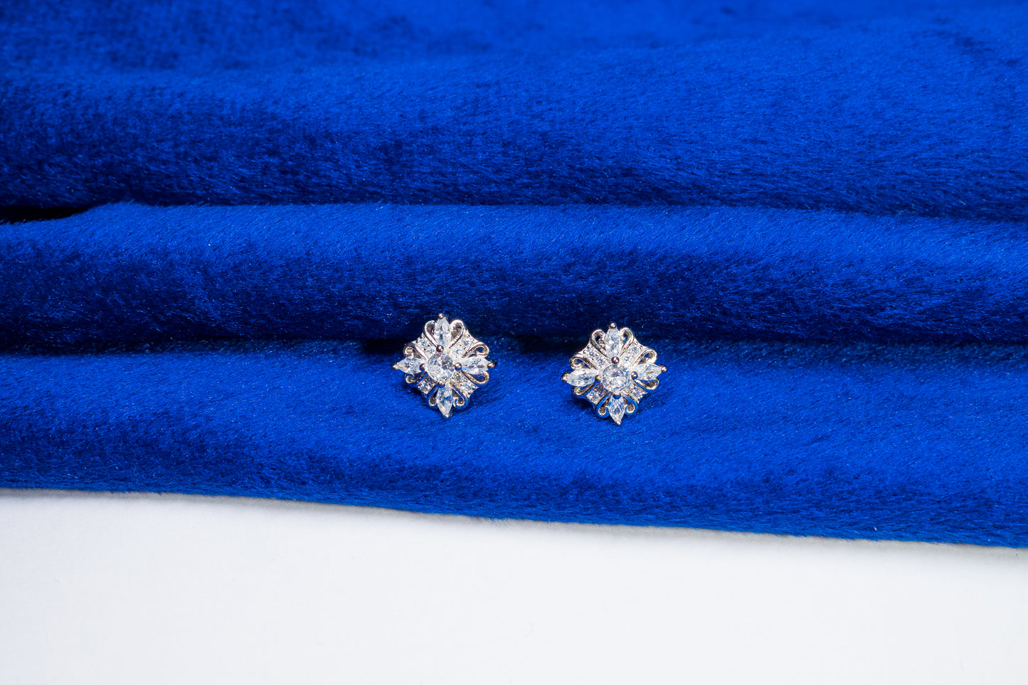 Silver Earrings White Stone 925