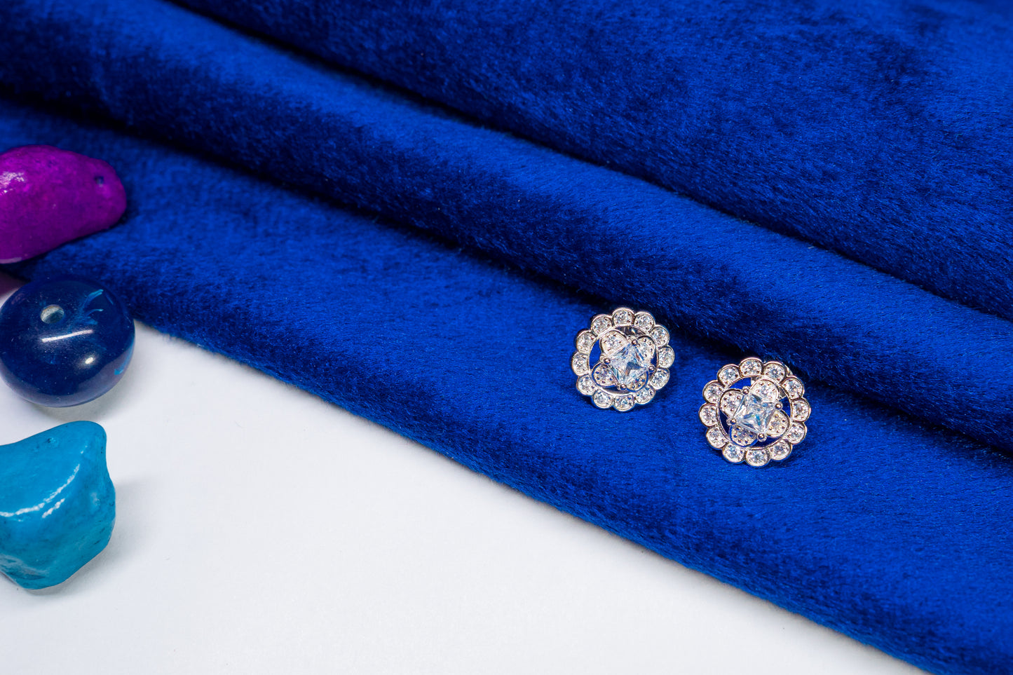 Silver Earrings Flower White Stone