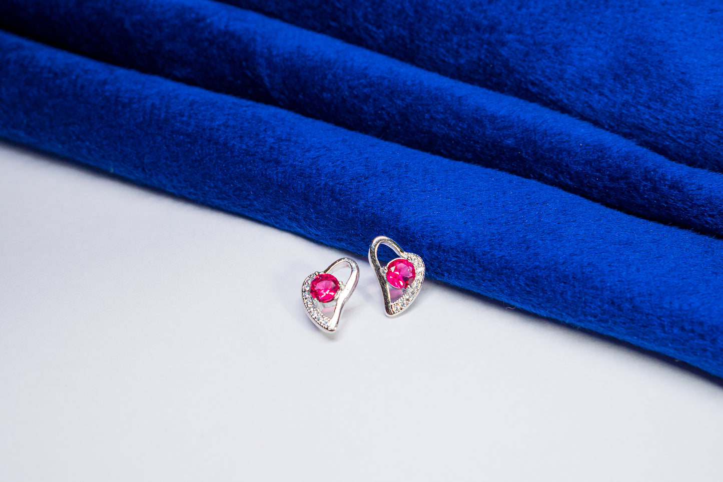 Silver Earrings Heart Shaped Light Red Stone