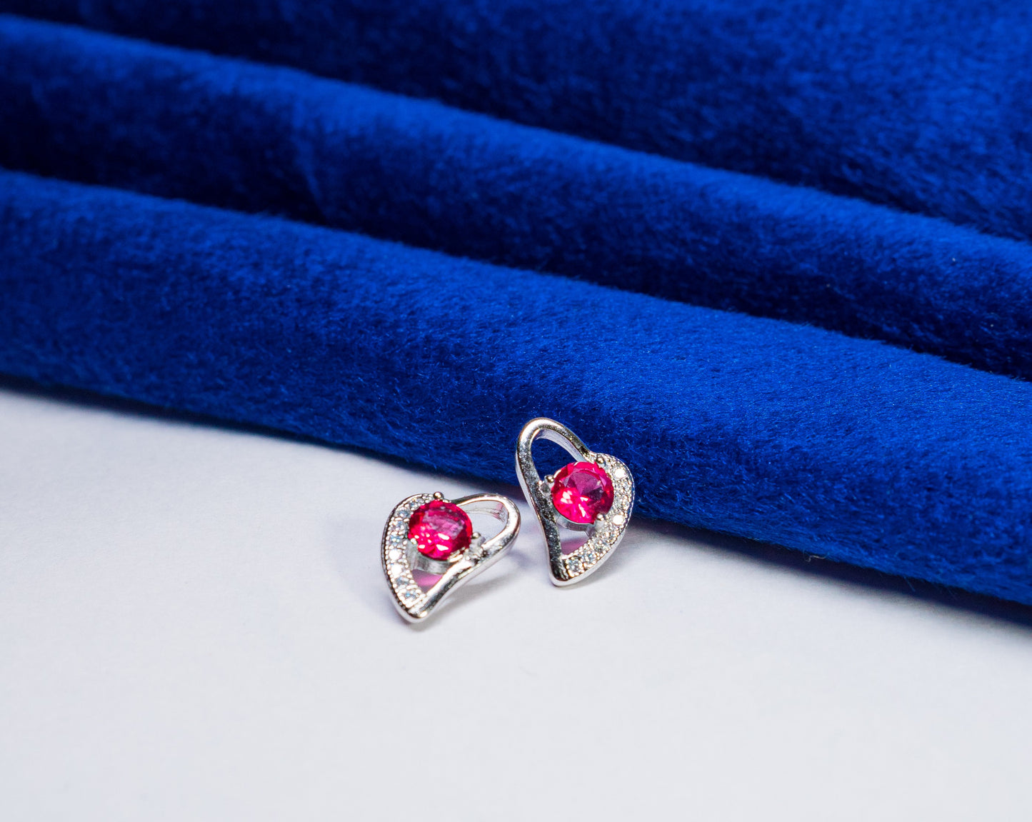 Silver Earrings Heart Shaped Light Red Stone