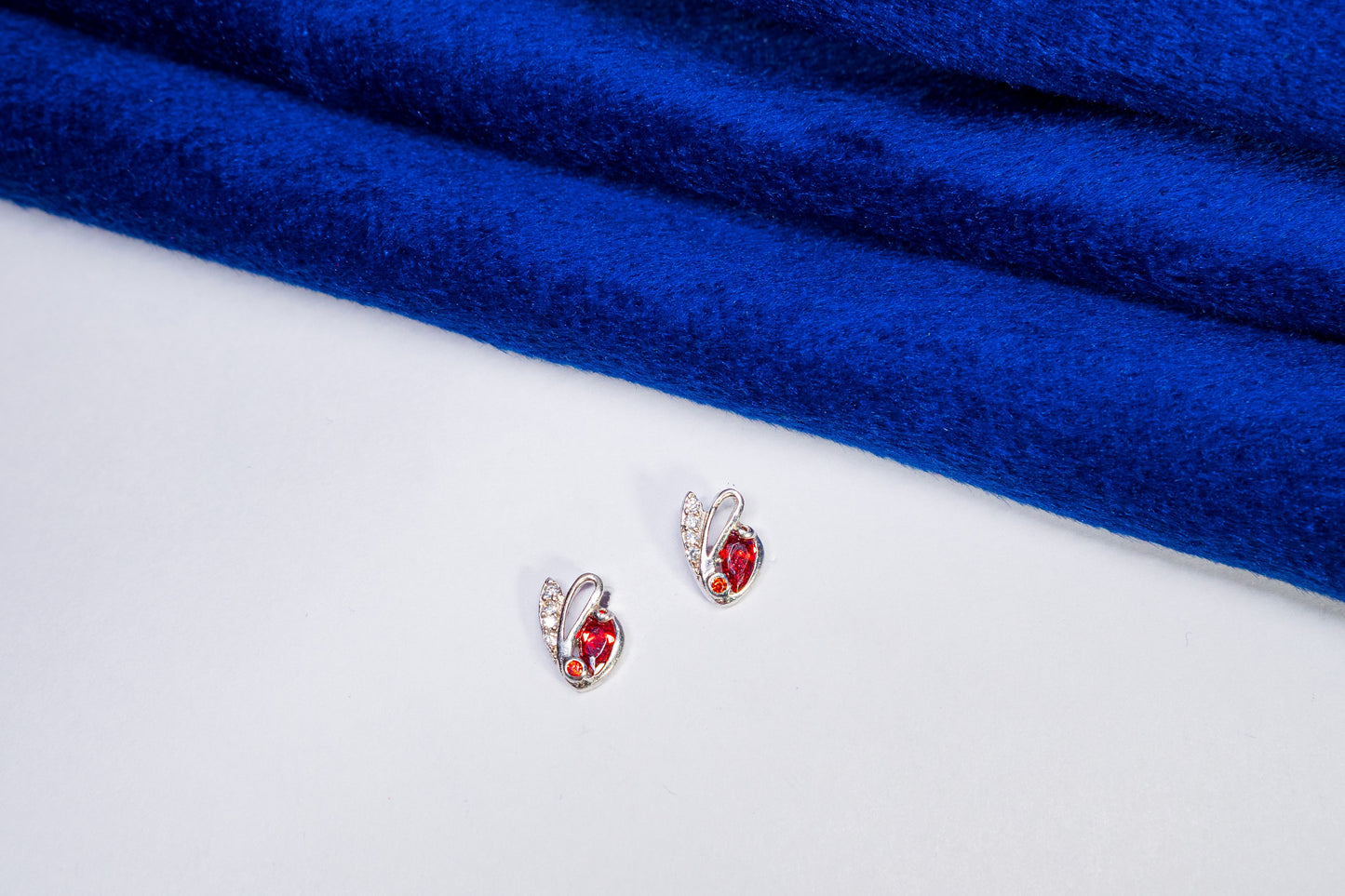 Silver Earrings Mini Red Stone