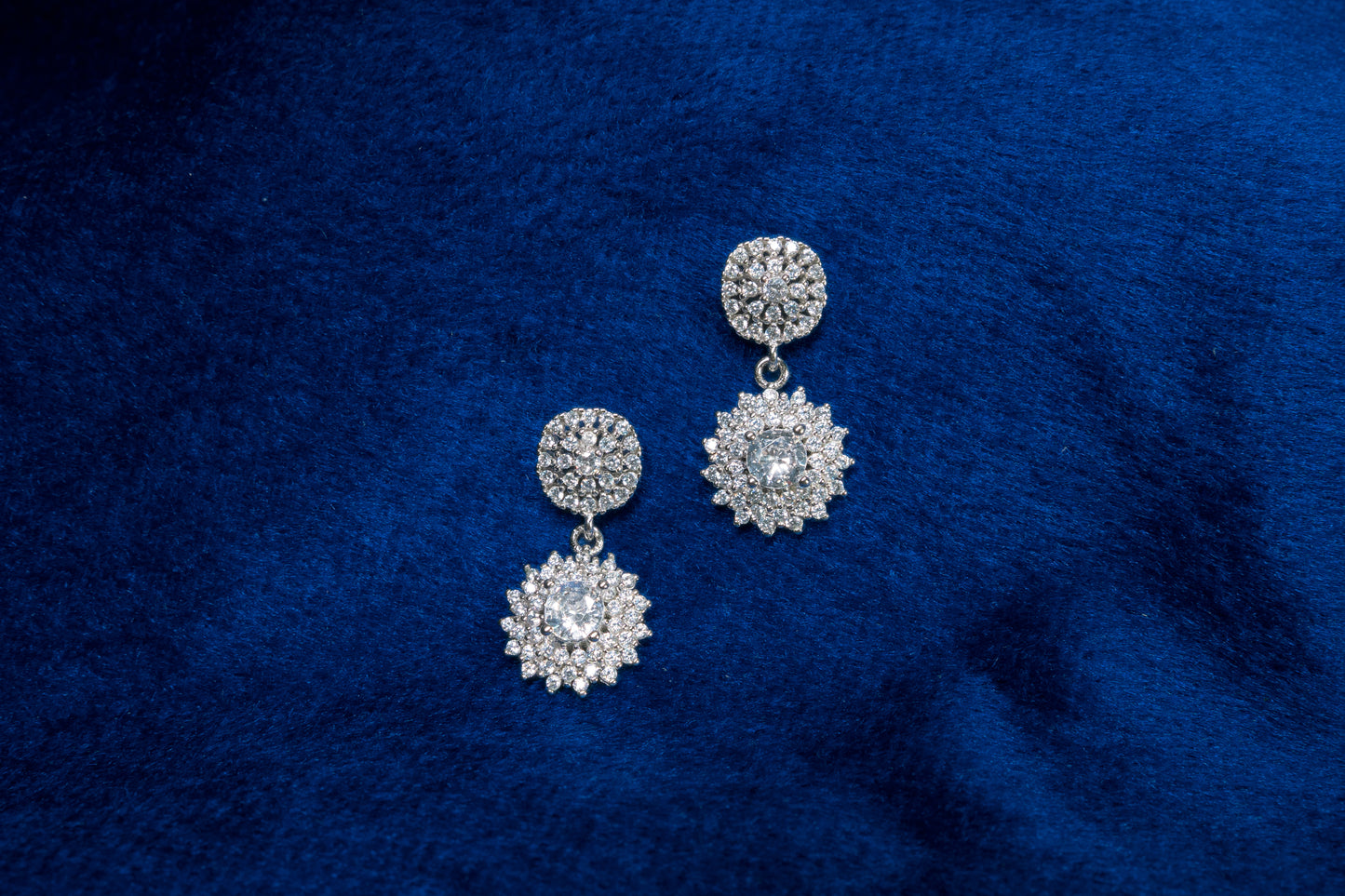Silver Drop Earrings Flower Shaped 925