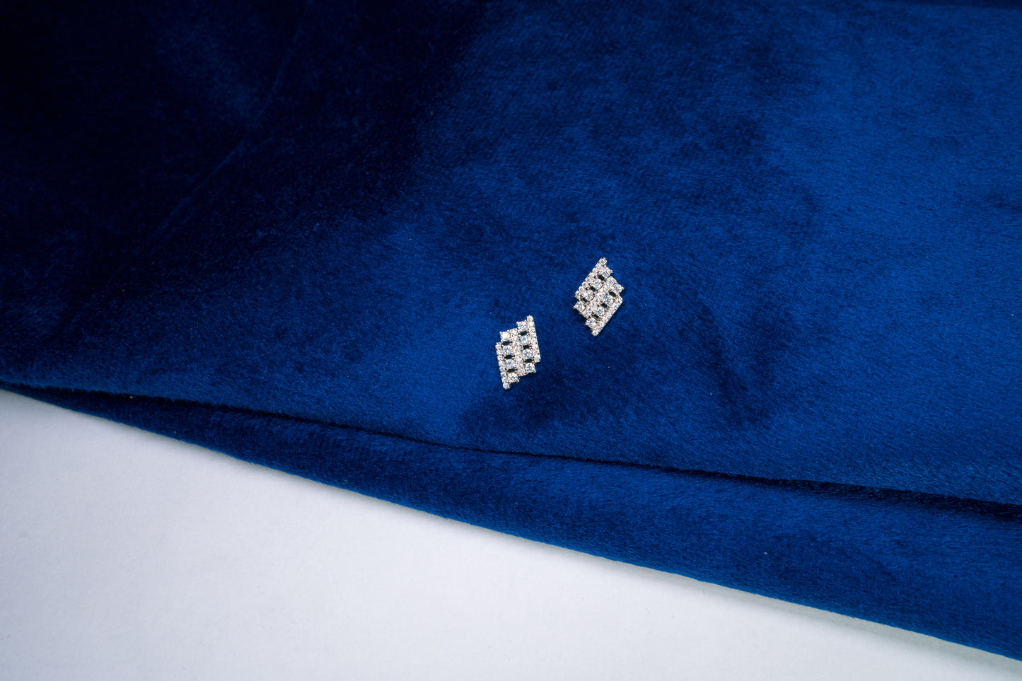 Silver Earrings Embedded With Stones 925