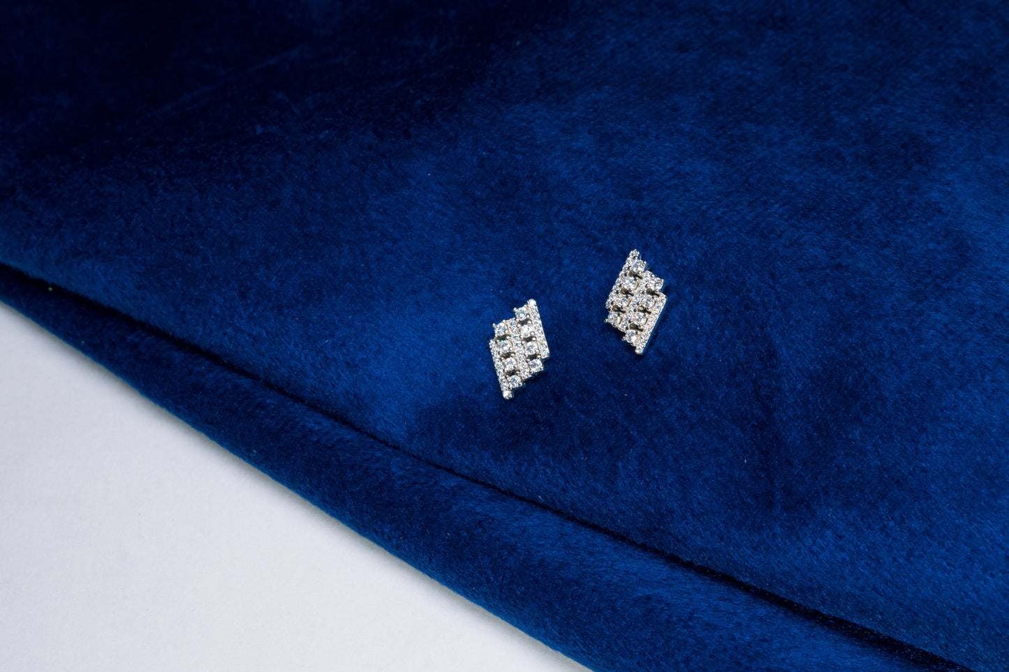 Silver Earrings Embedded With Stones 925